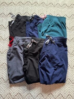 Figs Bundle Women’s Size XL Petite Set Of 6 Scrub Bottoms Jogger Wide Leg Scrubs